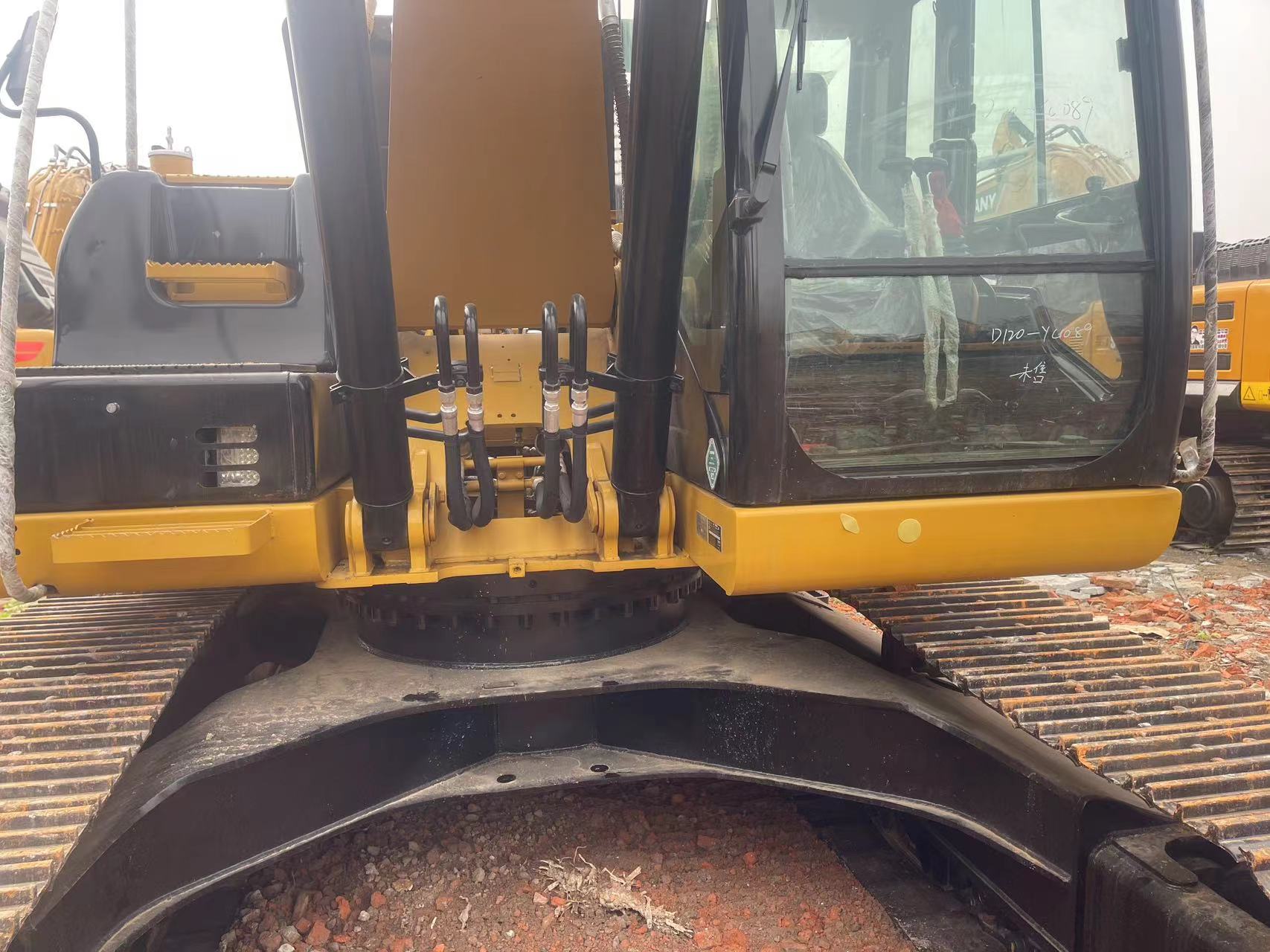 Cat 320D2L Excavator