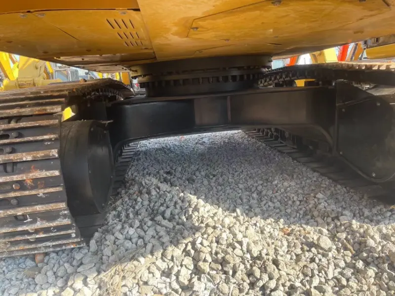 CAT 320D2L Excavato