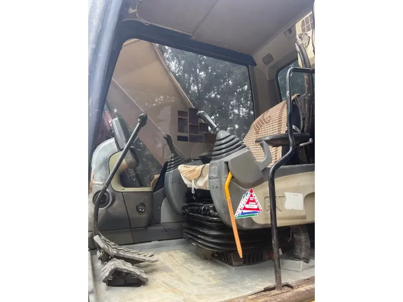 Escavadeira Caterpillar 324D2L