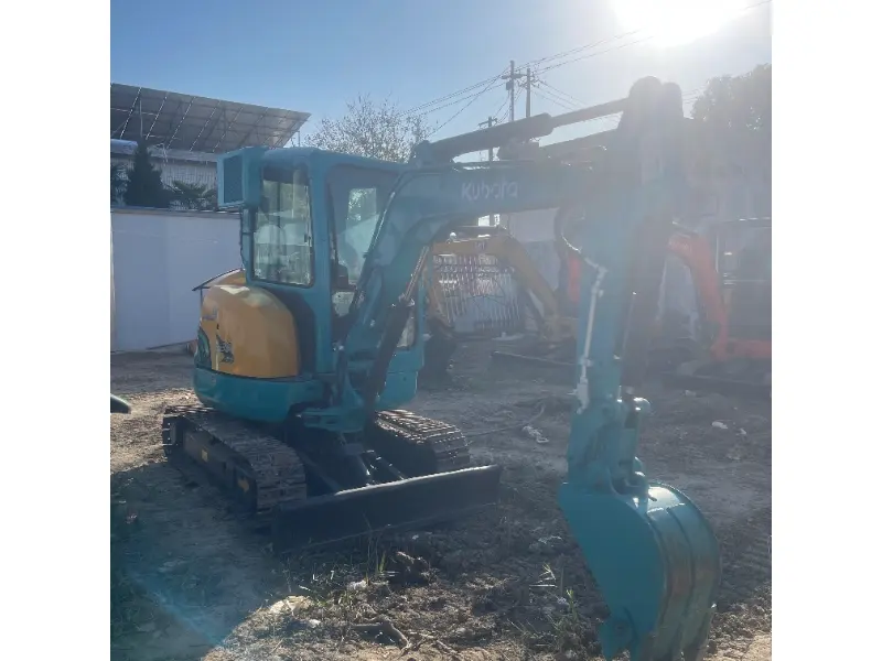 Miniescavadeira Kubota U30