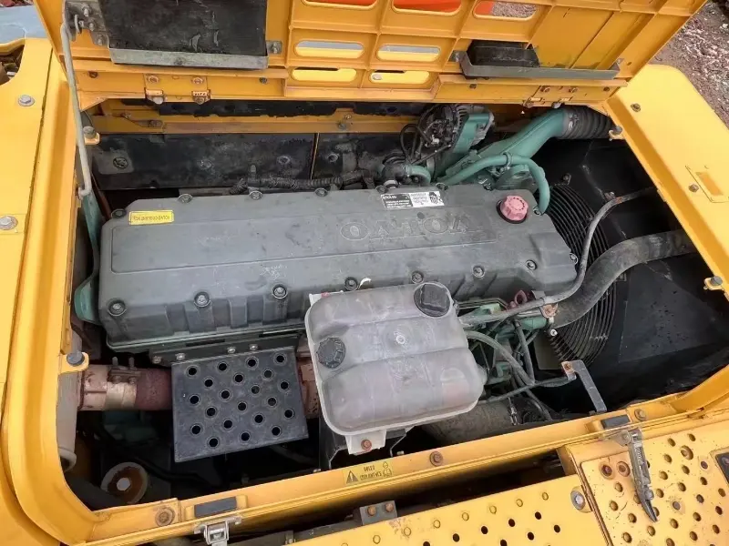 حفارة فولفو EC460BLC