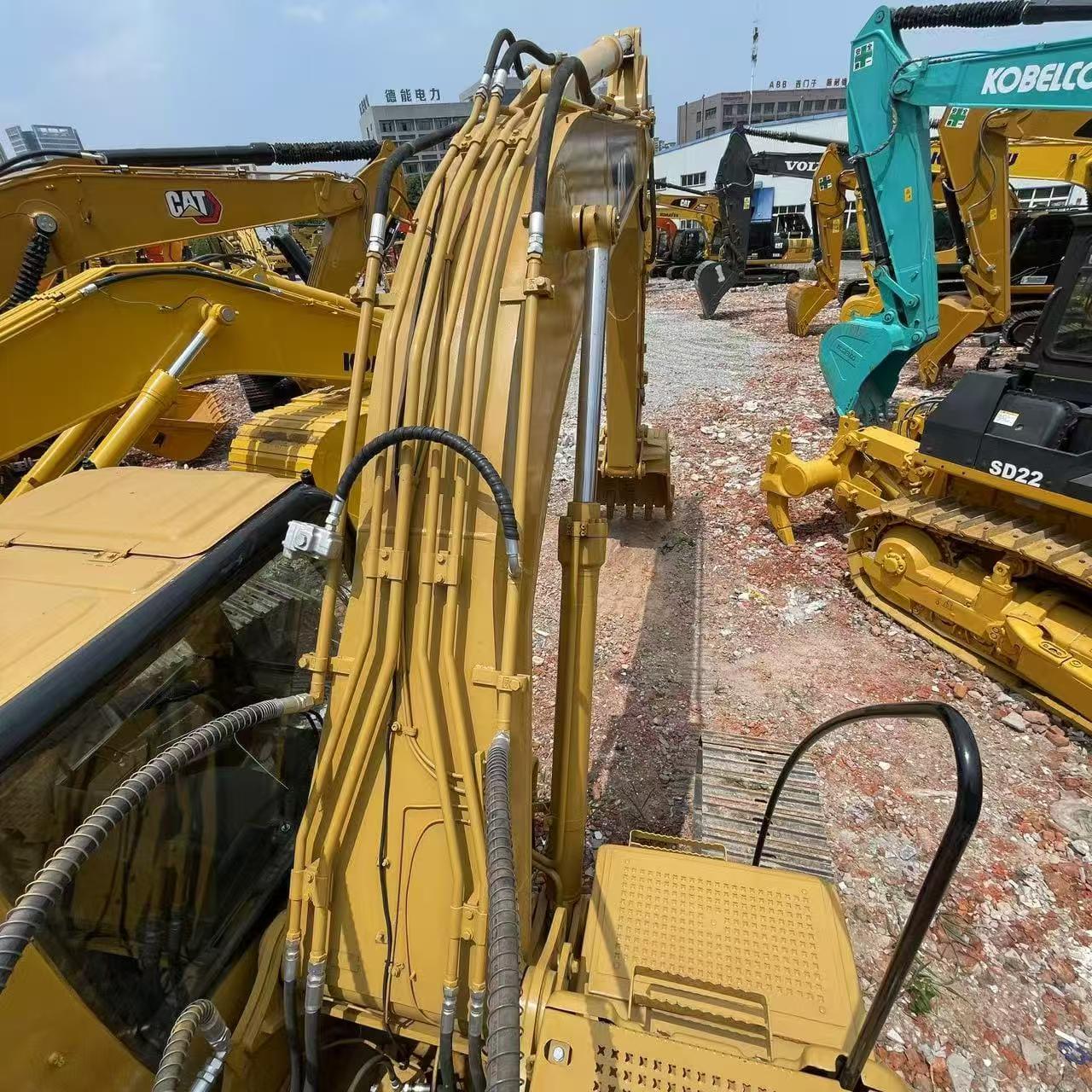 Caterpillar 320C Excavator