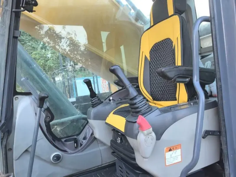 Excavadora XCMG XE750D