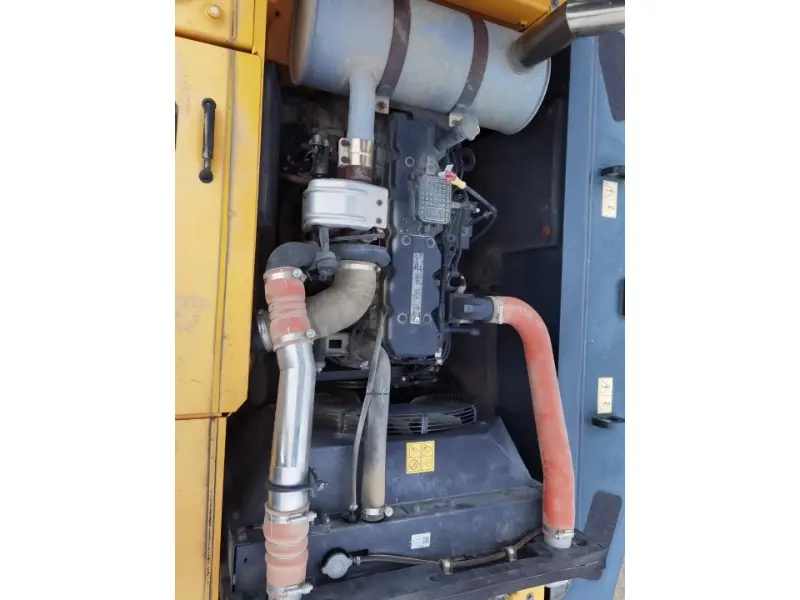 Hyundai 215VS Excavator