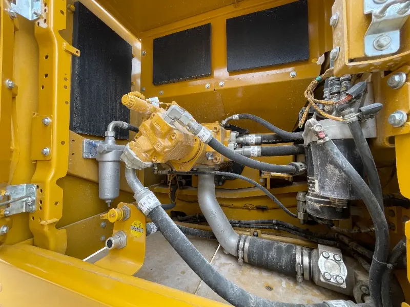 Escavadeira Caterpillar 336GC