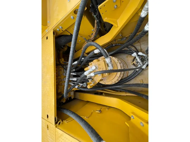 Escavadeira Caterpillar 336GC