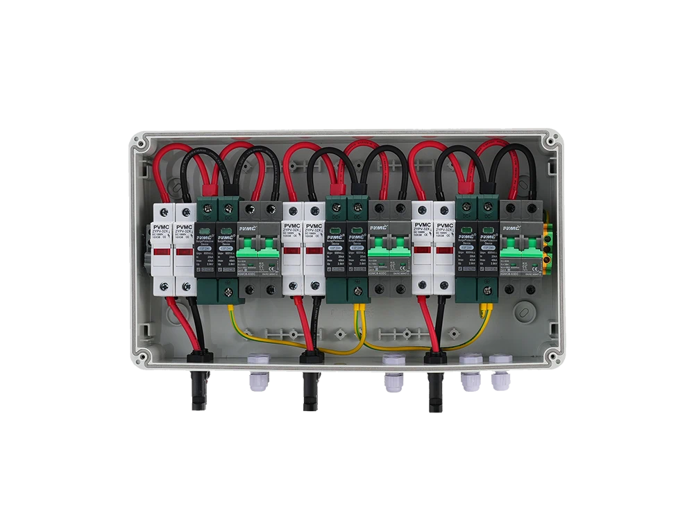 600V 3-in-3-out solar PV combiner box internal view – individual fuse holders for each input, SPD surge protection module, input/output terminals, and short circuit protection layout for safe multi-string PV connection