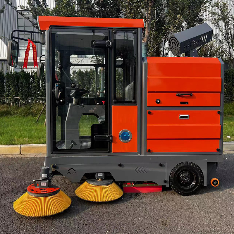 G21A Industrial Floor Sweeper-right