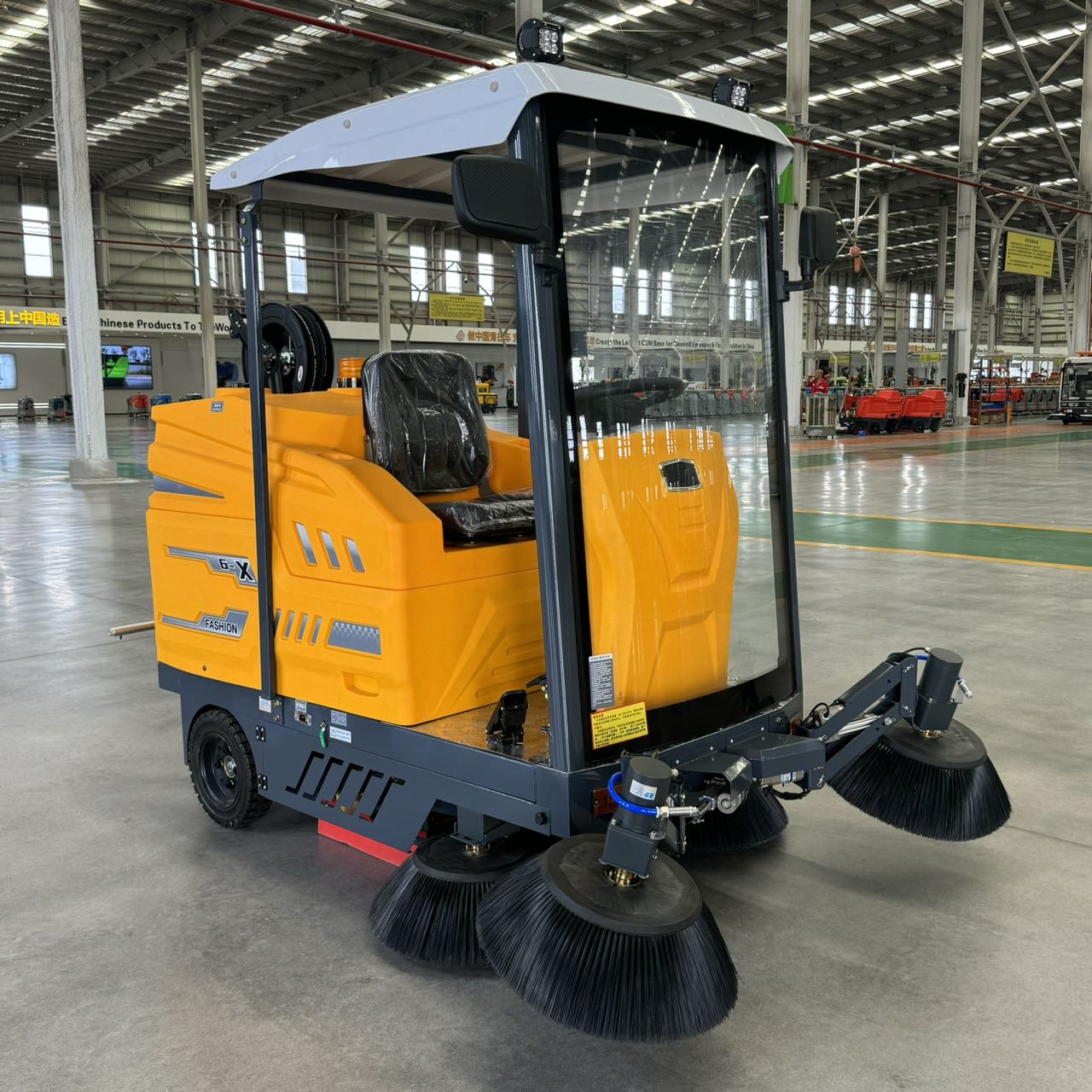 Floor Sweeper for Warehouse