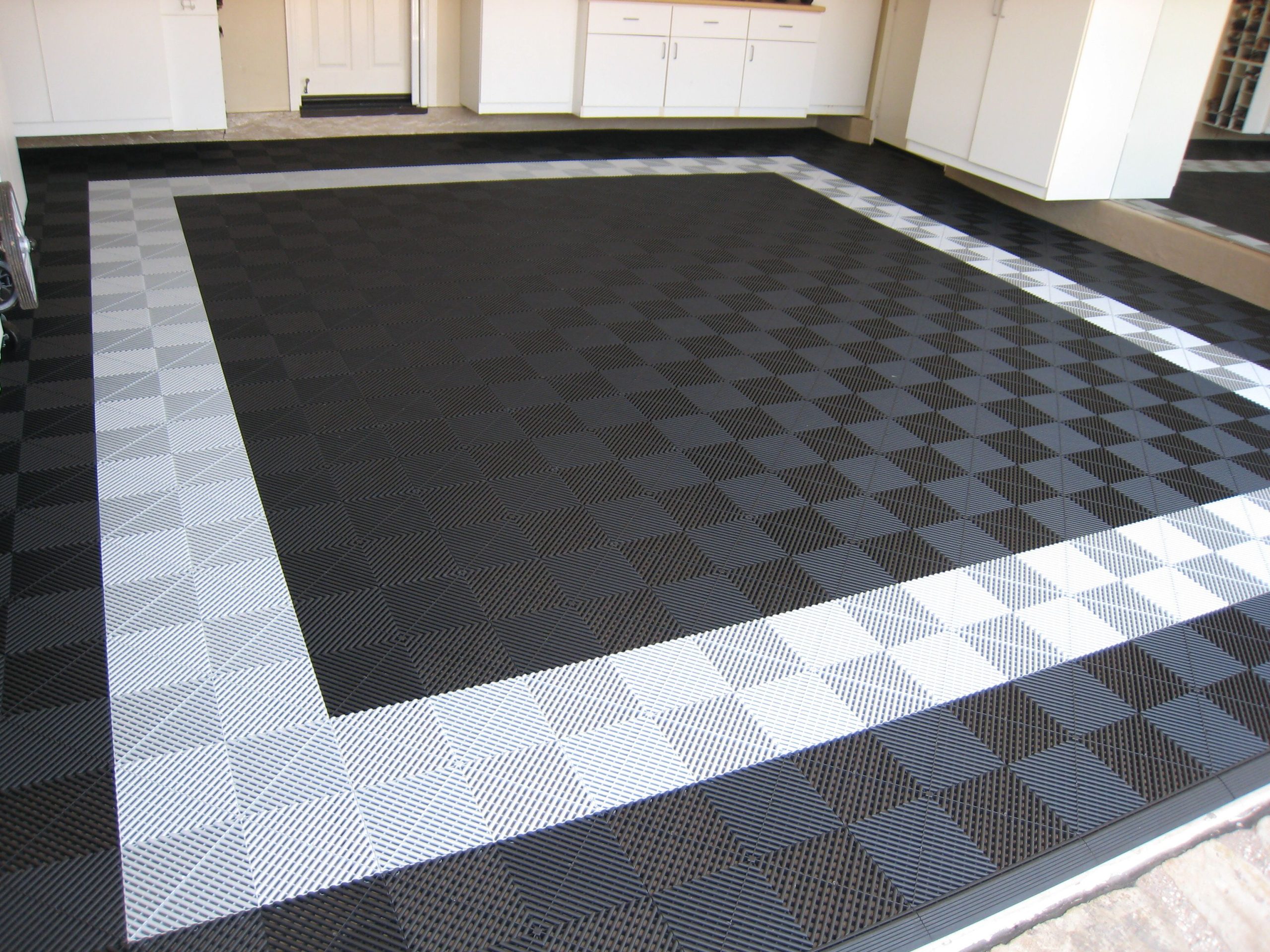 PP Garage Floor Tile In Interlocking Plastic Grid Floor