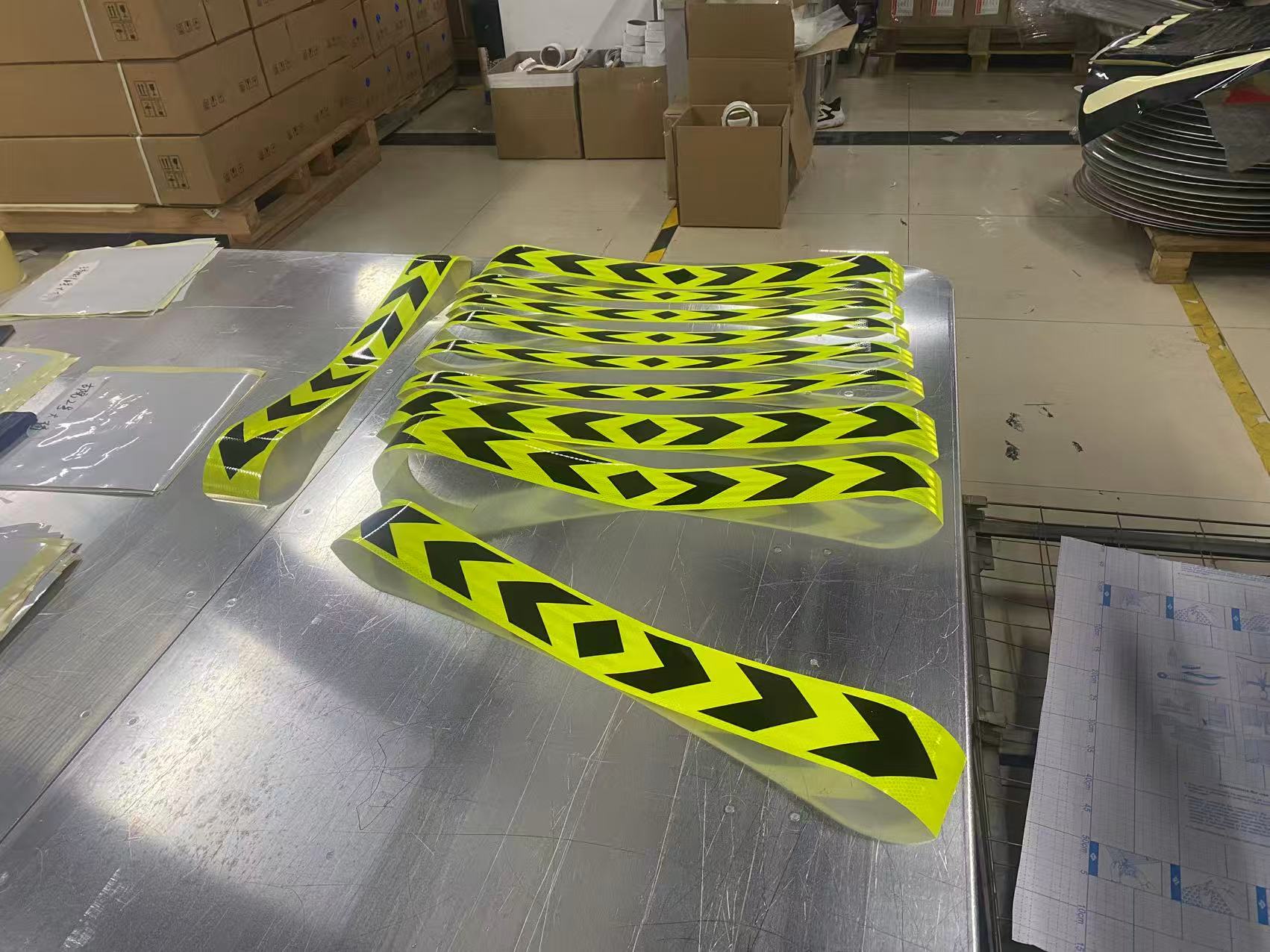 Le savoir-faire derrière chaque autocollant réfléchissant