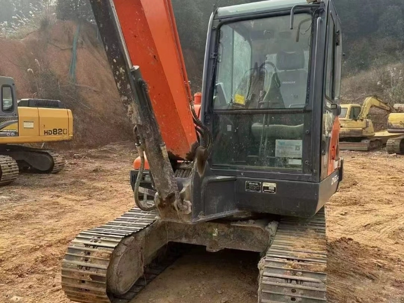 Used Doosan60 excavator2