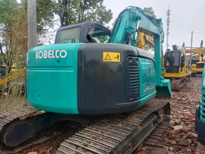Used Kobelco135 excavator1