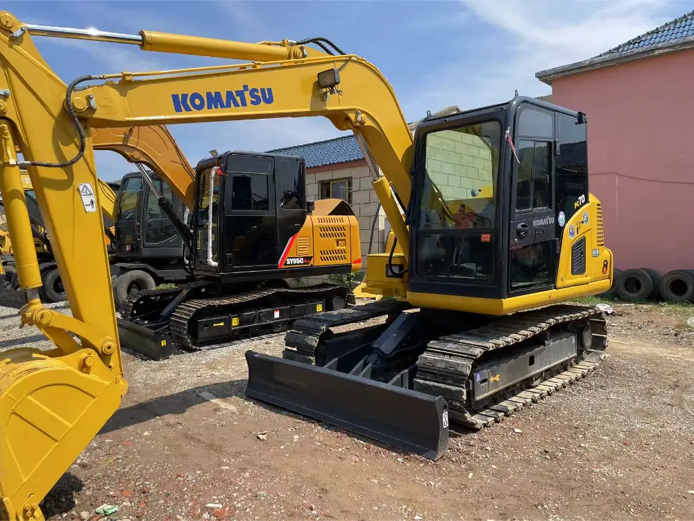Used Komatsu pc70 excavator