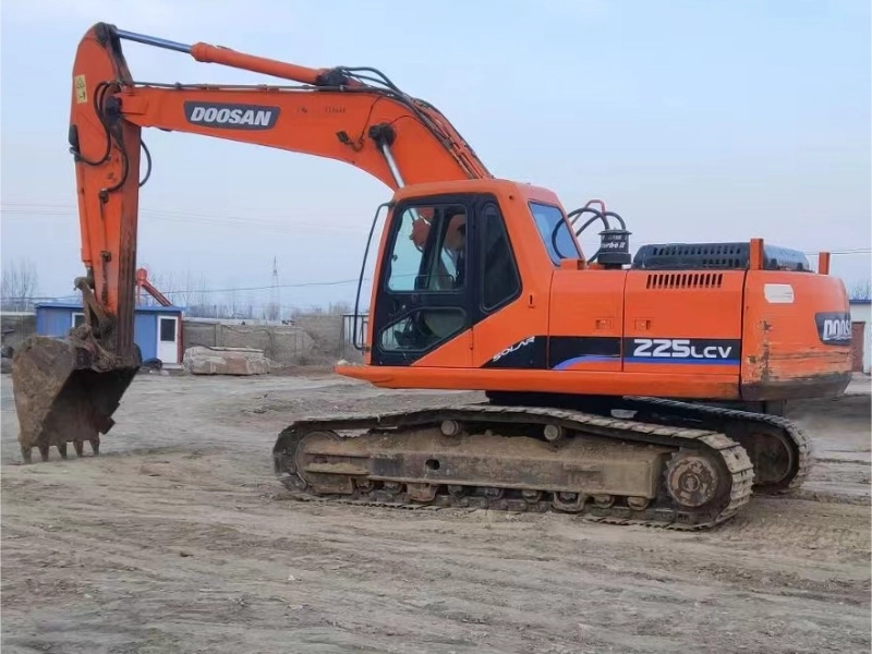 second-hand Doosan excavators