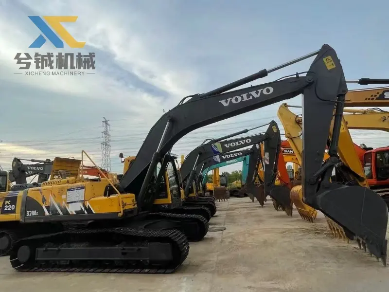 Good Condition Second-Hand Volvo EC240BLC Crawler Excavator