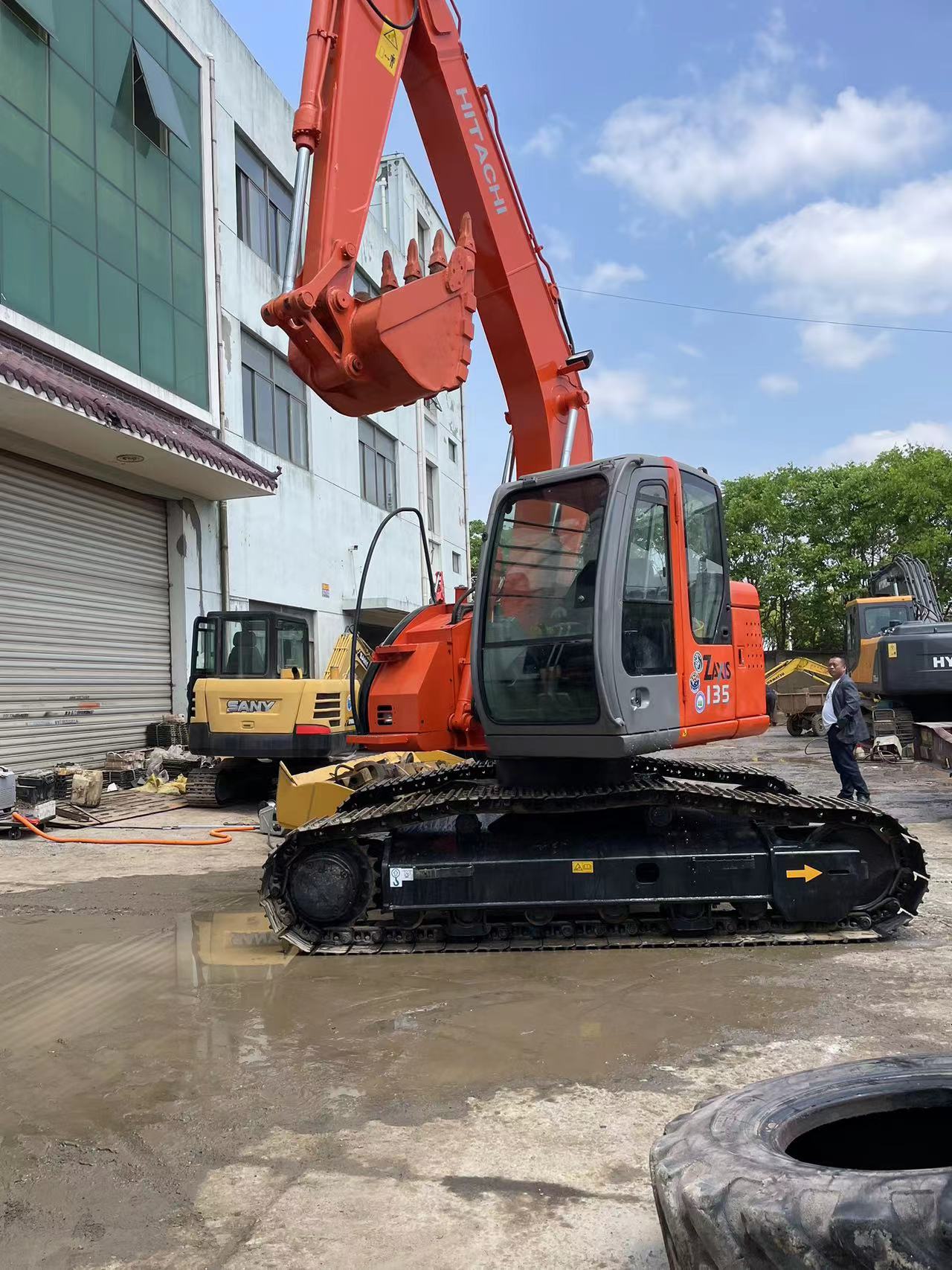 Hitachi ZX135US Hydraulic Excavator