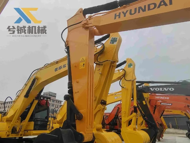 Used Hyundai 220LC-9S Construction Equipment for sale 