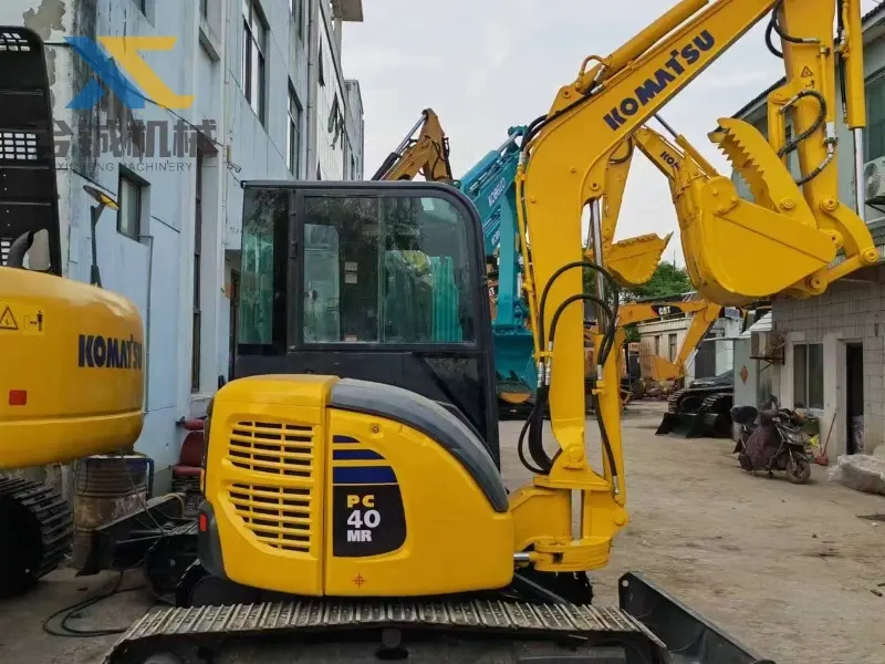 Used medium KOMATSU PC4OMR excavator for sale in China