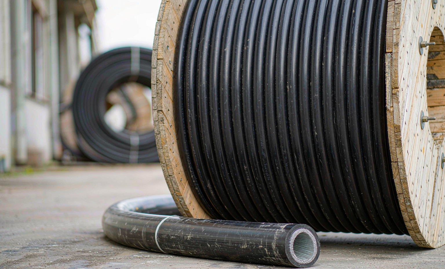 SWA armoured power cable