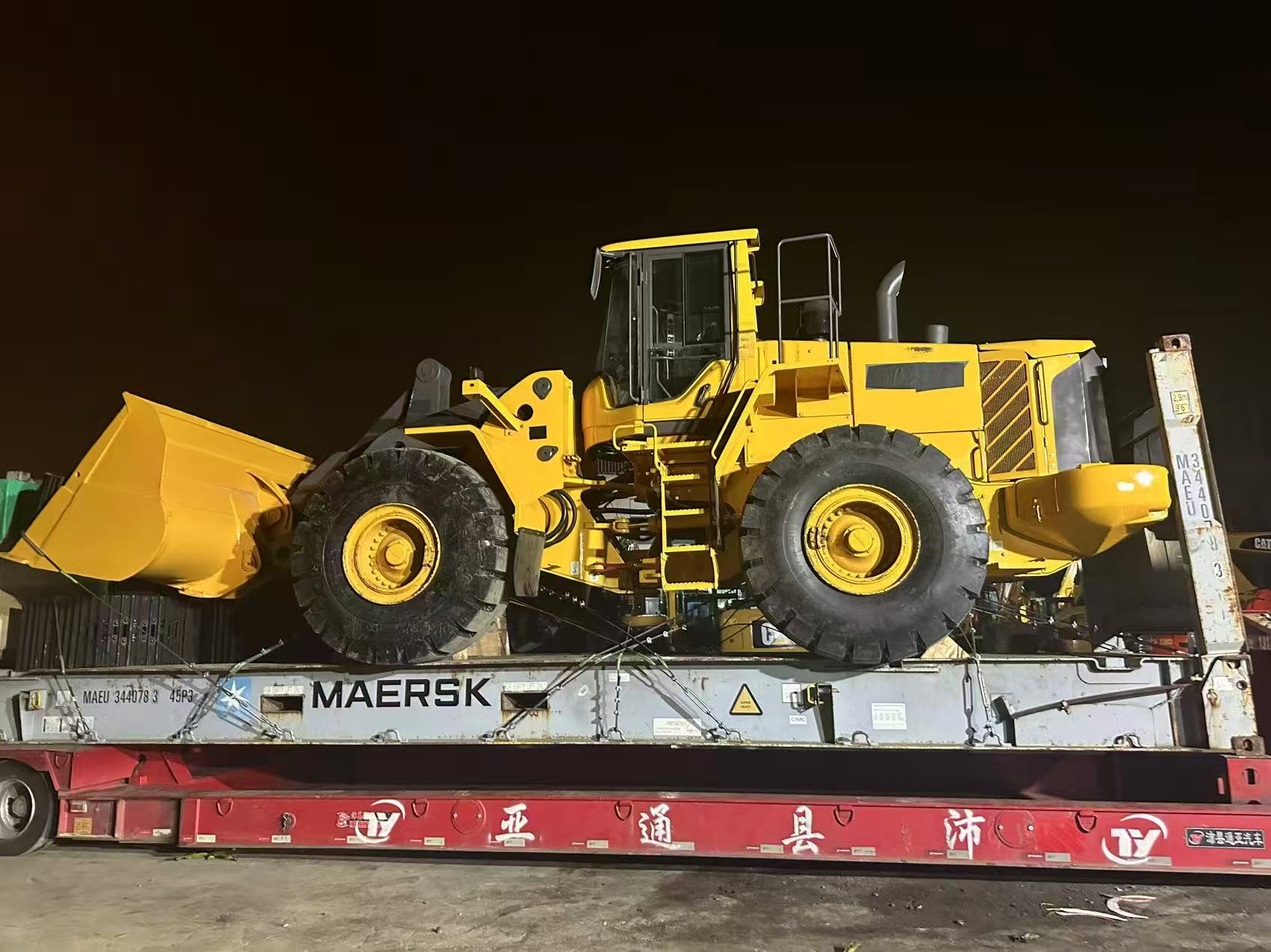 Used CAT 329D2L Excavator and Volvo L180F Wheel Loader Shipped to Peru in 40FR Container