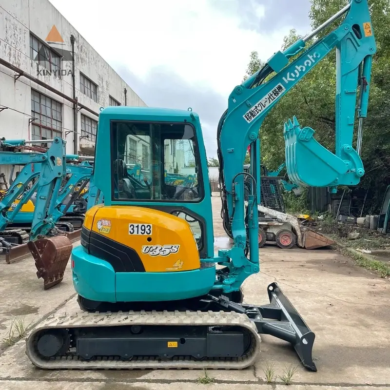 آلات البناء الهيدروليكية الصغيرة حفارة مجنزرة مستعملة من طراز Kubota 35