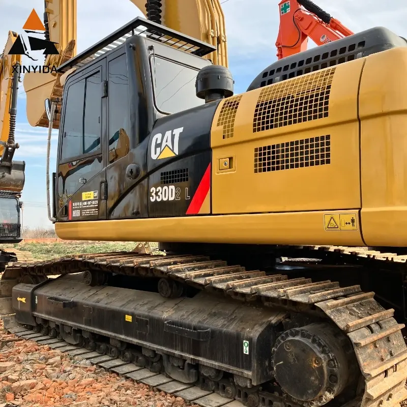 CAT330