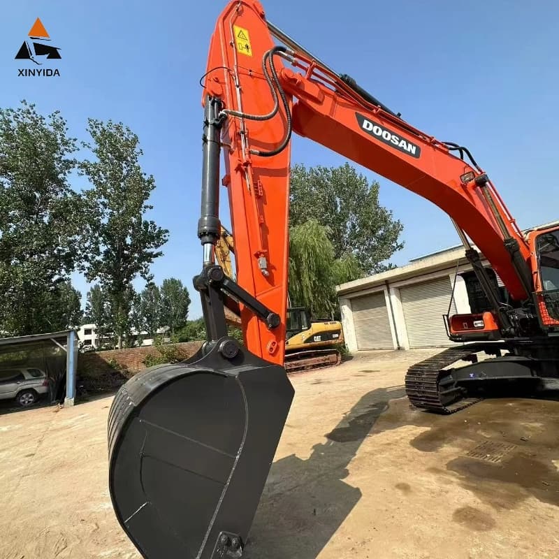 Used Extreme Doosan 300 Excavator For Sale