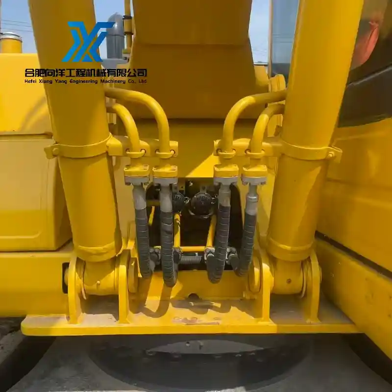 Classic Used Komatsu PC200 Excavator Multi Working Condition Adaptable 13