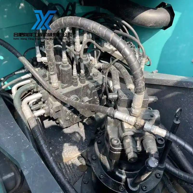 Popular Used KOBELCO SK200D Crawler Excavator Sand Digging Machine Supplier 10