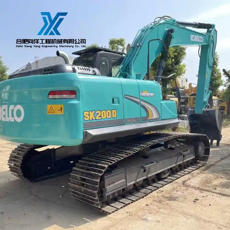 Popular Used KOBELCO SK200D Crawler Excavator Sand Digging Machine Supplier