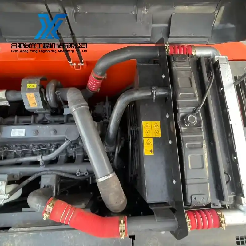 Used Doosan DX225LCA Excavator Stable Performance Efficient Earthmoving Equipment 9