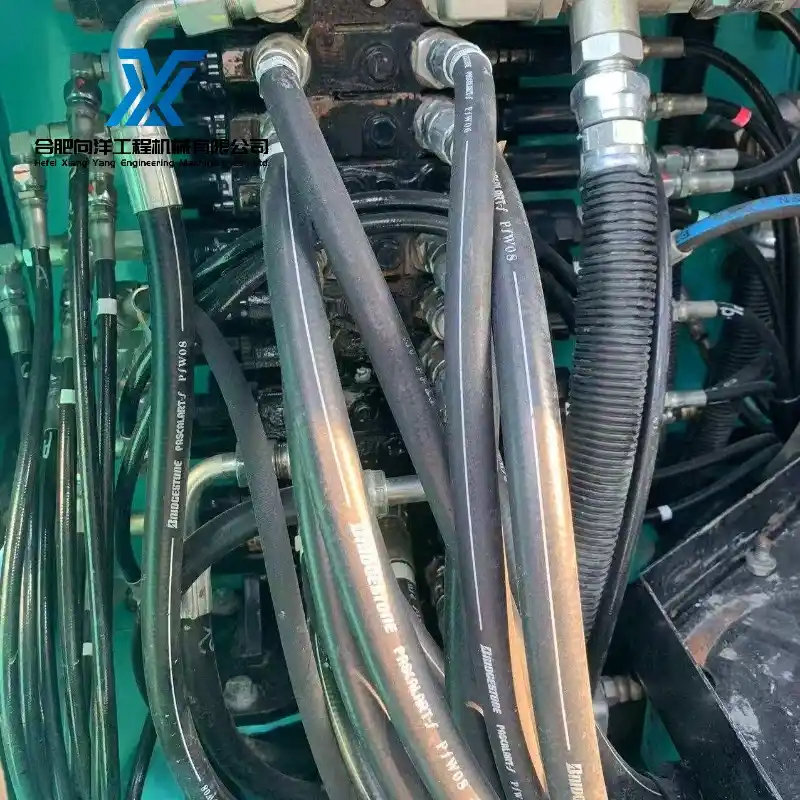 Used KOBELCO SK60 Mini Excavator Original ISUZU Engine Low Working Hours Construction Equipment 8