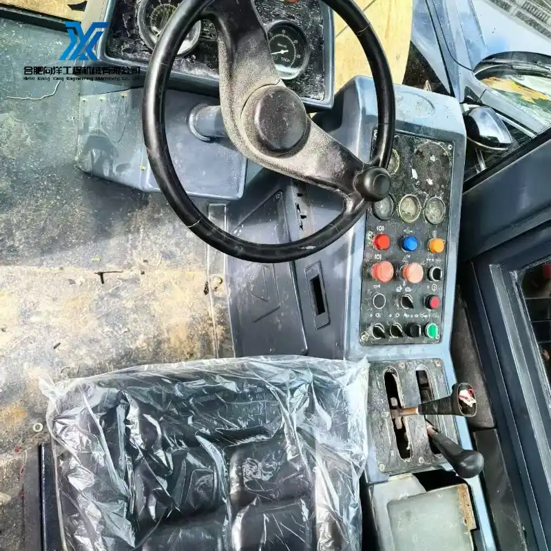 Pre Owned XCMG XS143 20Ton Efficient Pavement Compaction Machine 10