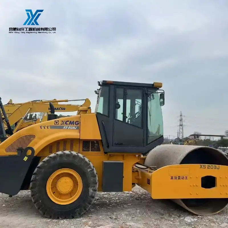 Second-Hand XCMG XS203J 20T Compactor Reliable Power for Construction