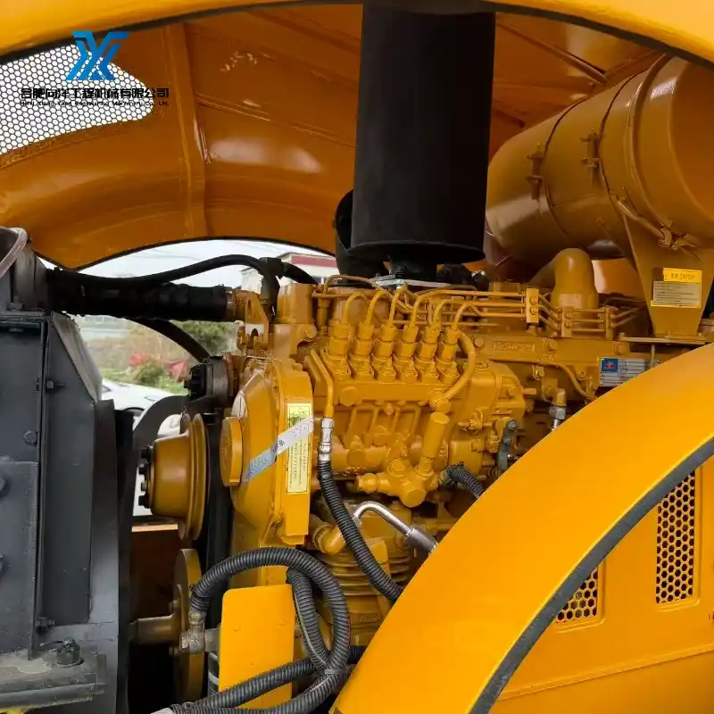 Second hand XCMG XS223J 22T Road Compactor Strong Power Stable Performance Low Working Hours 3