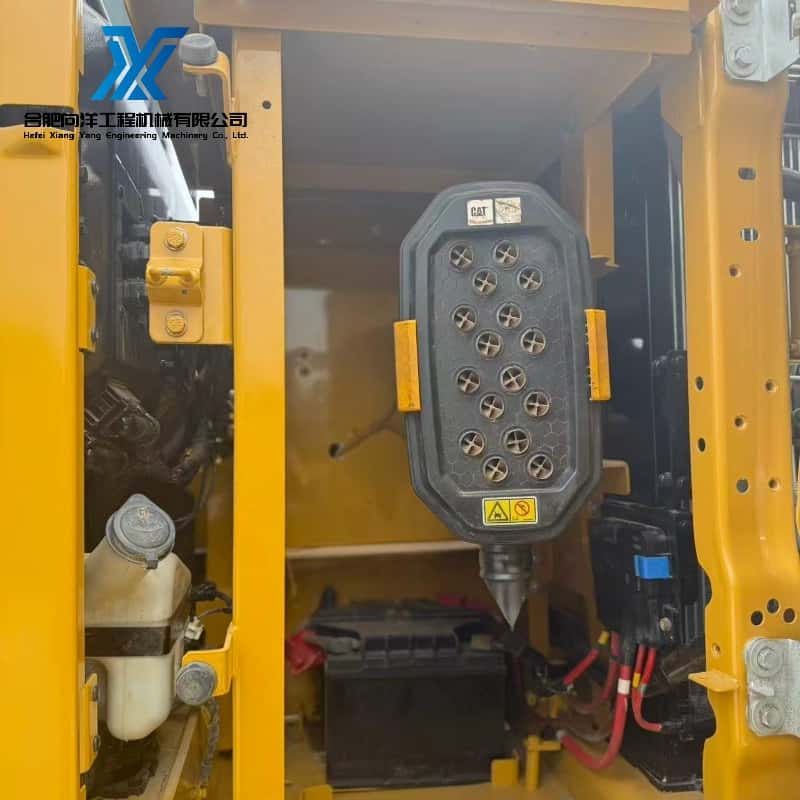 Excavadora Caterpillar 320GC Professional usada con sistema de potencia inteligente, ideal para la construcción.