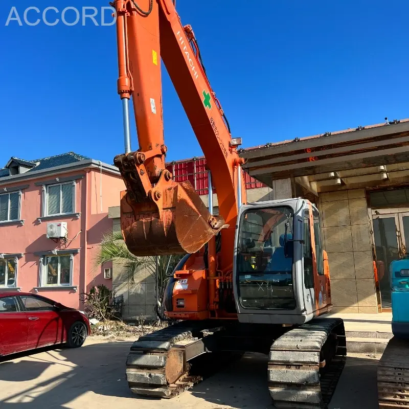 Excavadora de tierra usada Komatsu HITACHI 135-6 de China