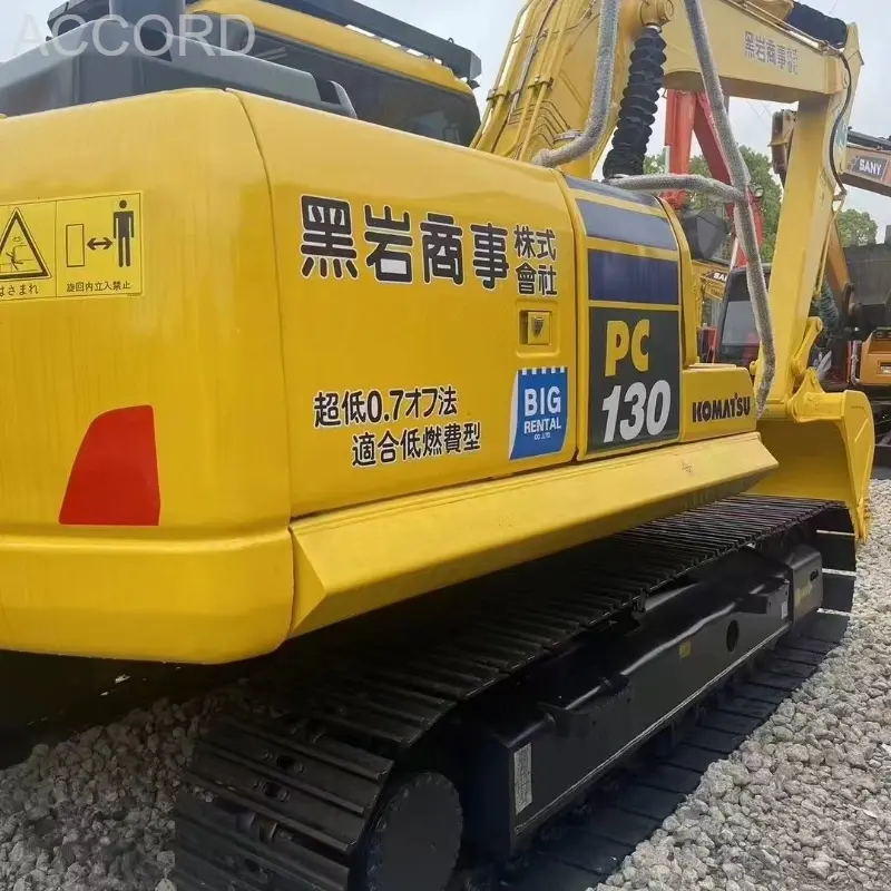 Equipamento de escavadeira hidráulica Komatsu 130-7 usado de bom desempenho