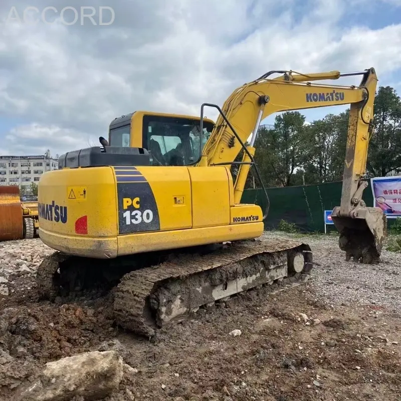 Equipamento de escavadeira hidráulica Komatsu 130-8 usado de bom desempenho