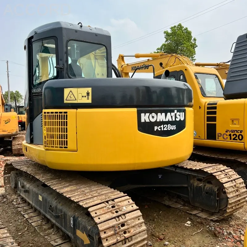 Used Excavator Komastu 128US (1)