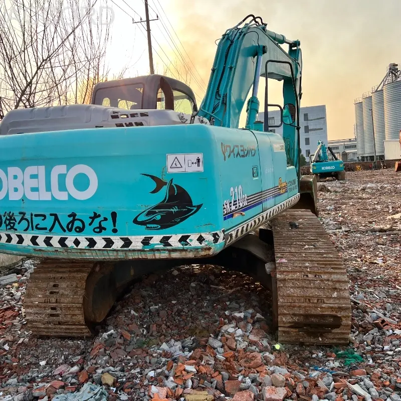 Б/у гусеничный экскаватор Kobelco 230-6 строительное оборудование