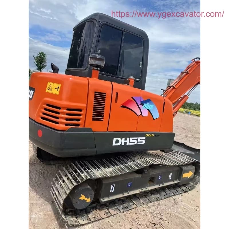 Надежный б/у экскаватор Doosan 55 для подрядчиков