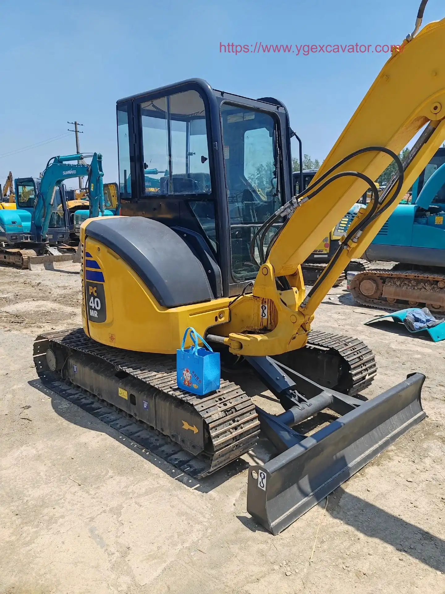 Agile Used Komatsu 40 Excavator for Small-Scale Tasks