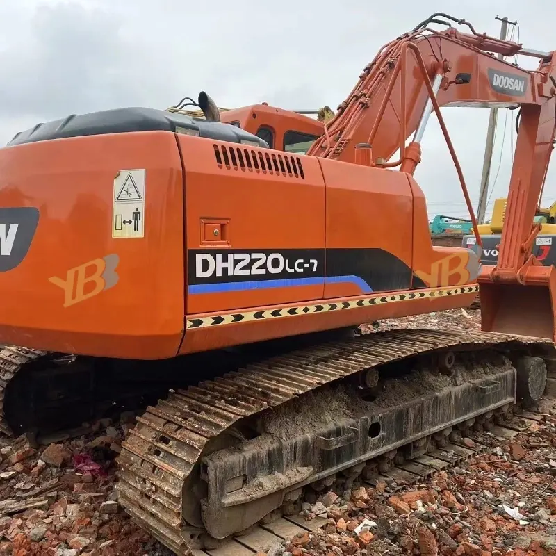 Hot Selling Second Hand Excavator DOSSAN DH220LC-7 For Sale (