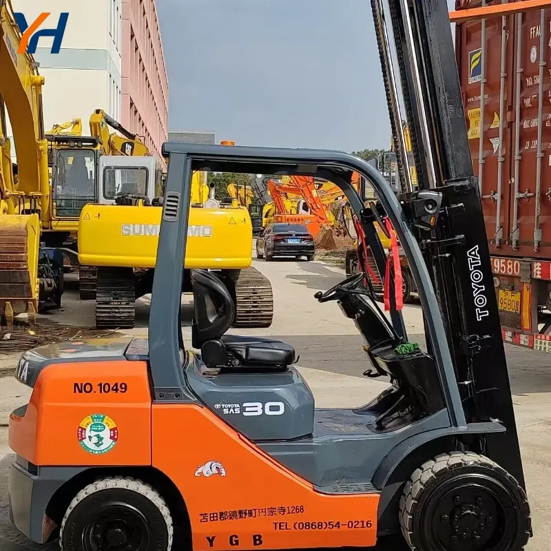 3 Ton Used Toyota 8th Gen 30 Compact Forklift Construction Equipment