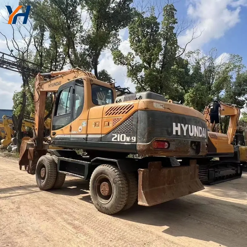 Flexible Used Hyundai 210 Wheeled Excavator Road Construction Equipment Hot Sale