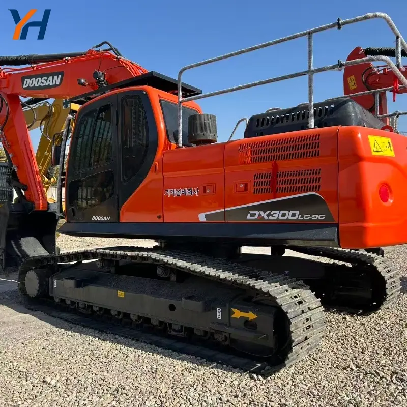 Mining Grade Powerful Second-hand Doosan 300 Heavy Crawler Excavator Supplier