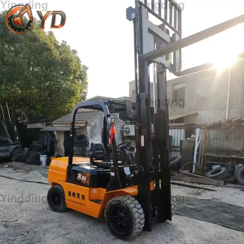 Powerful Durable Second-hand Hangcha R35 Forklift Good Performance Mining Equipment