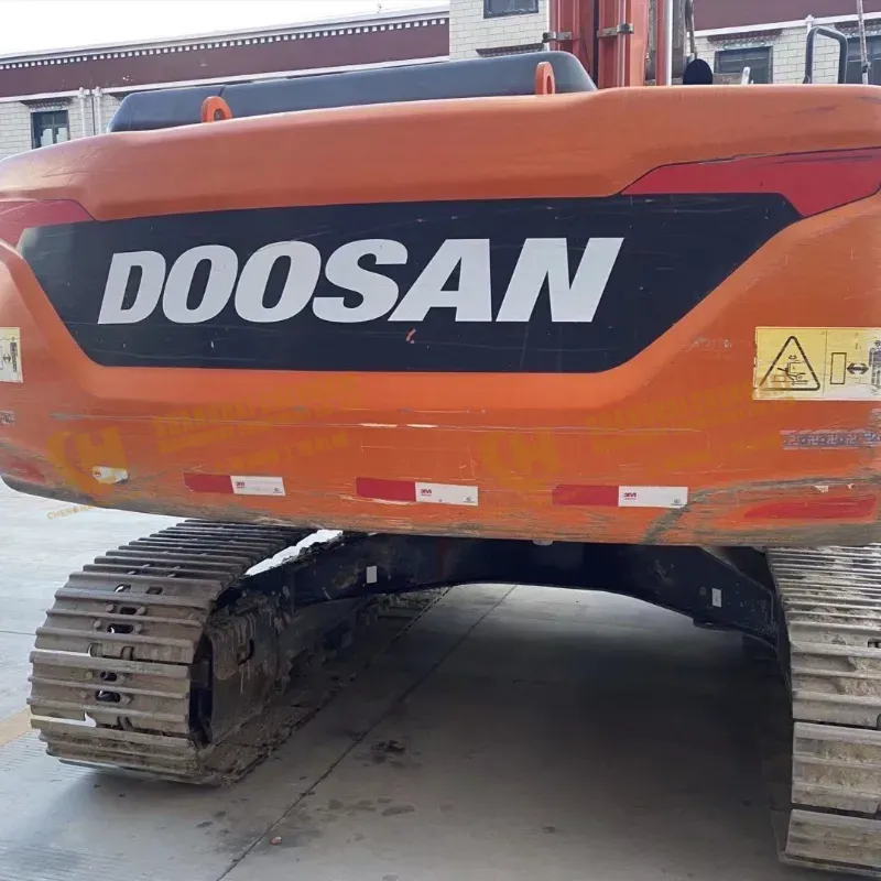 New arrival Second hand 90% new Medium Doosan DX225LC-9C 22.5t Crawler Excavator Engineering machinery digger Supplier